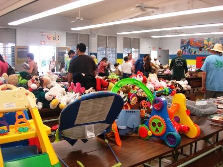Hilo High School Rummage Sale